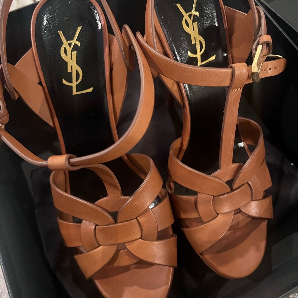 Womens 39 YSL tribute heels.